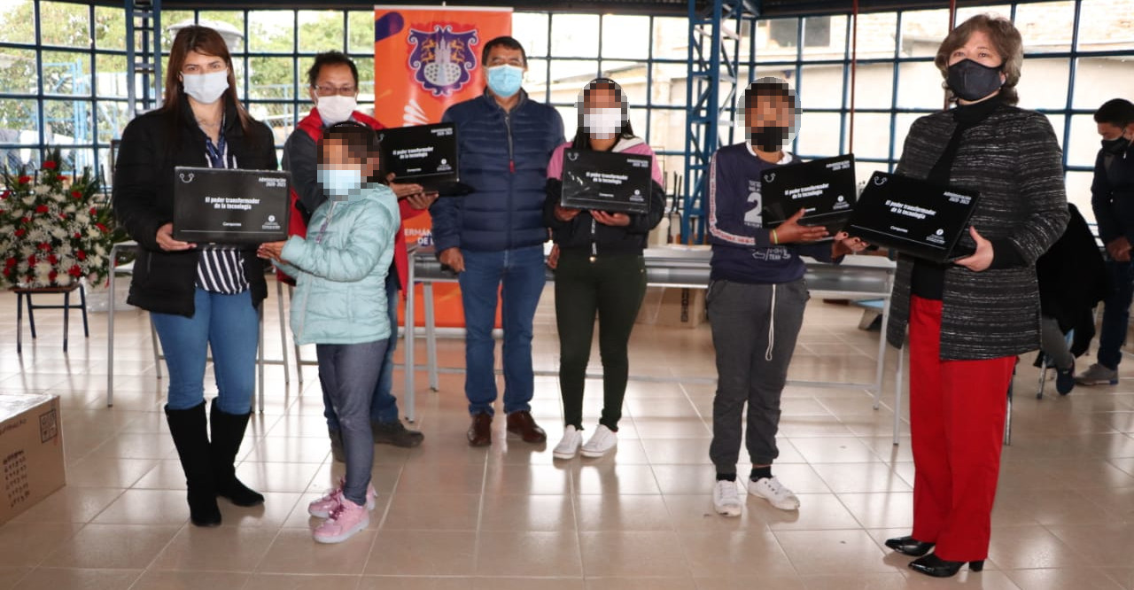 Las Instituciones Educativas El Campanero, Nuestra Señora de Guadalupe, Santa Teresita  y La Victoria  del corregimiento de Catambuco, fueron beneficiadas con 123 equipos del programa Computadores para Educar entregados por la Alcaldía de Pasto en la última ruta.