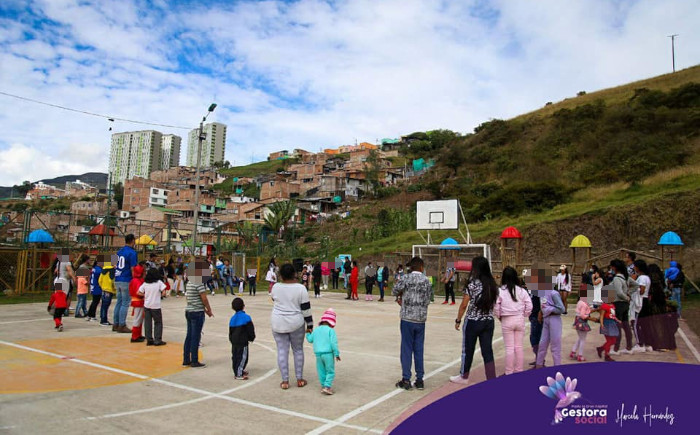 Niños participando Programa Comedores Solidarios