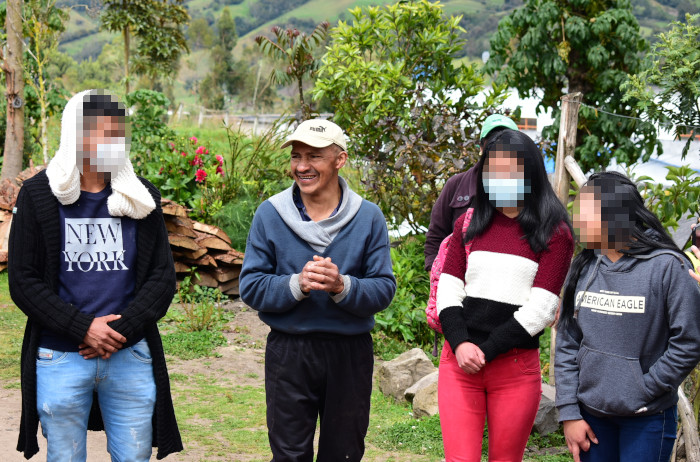 Jovenes participando de la Escuela Rural de Liderazgo