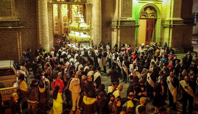 Conmemoración Viernes Santo, entrada monumento del Santo Sepulcro a la Catedral de Pasto - 2022