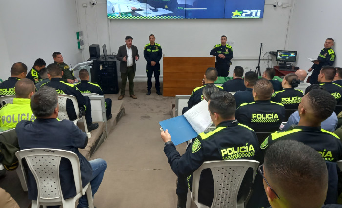 Presentación de nuevos comandantes de los CAI, subestaciones y estaciones de la Policía Metropolitana