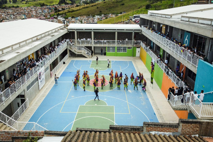 obras de mejoramiento y dotación en la Institución Educativa Municipal Ciudadela Educativa de Pasto - sede Canchala