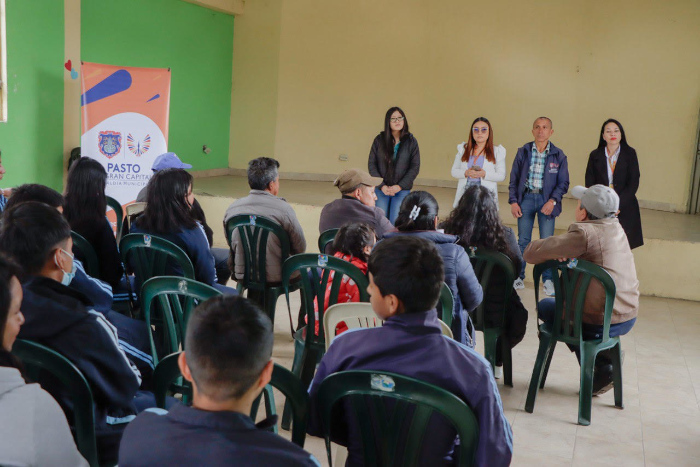 obras de mantenimiento, intervención y renovación de cuatro salones culturales