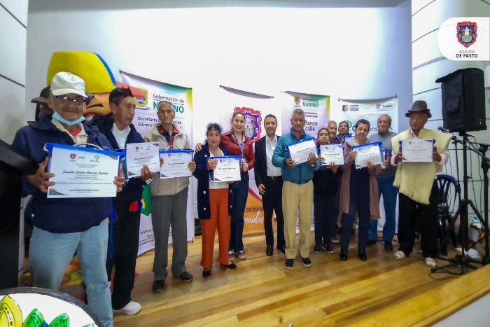 Secretaría de Cultura entregó beneficios económicos periódicos a 14 artistas y cultores de la tercera edad