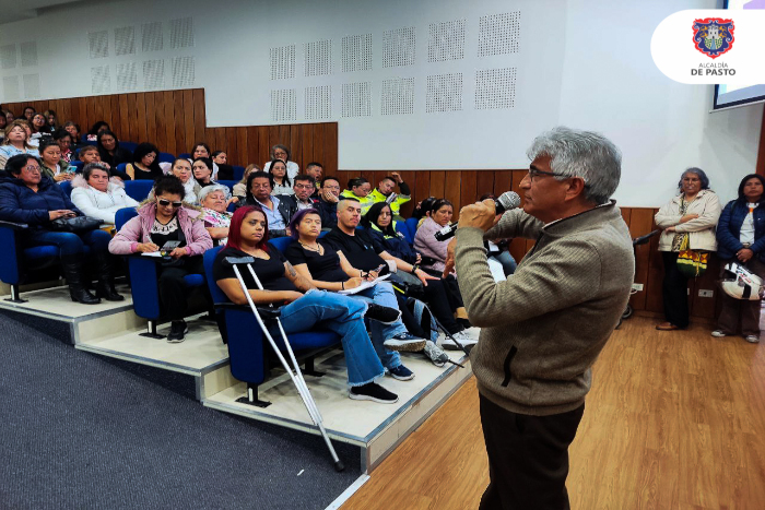 Colectivos femeninos y comunidades LGTBIQ+ 