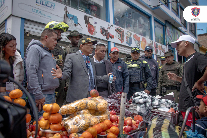 Alcalde Nicolás Toro lideró un operativo de control para recuperar el espacio público en el centro de Pasto