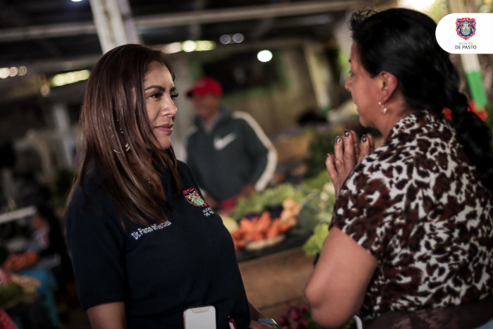 Comerciantes del mercado El Potrerillo y funcionarios de la Alcaldía de Pasto participaron de la campaña ‘Volvamos al Mercado’