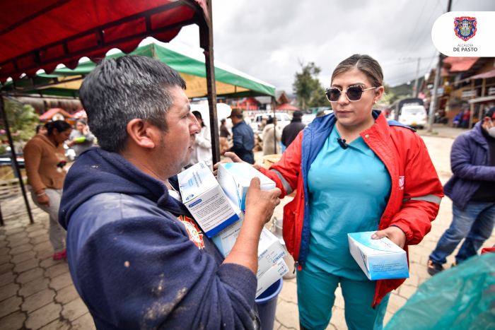 Alcaldía de Pasto entregó ayudas humanitarias a damnificados por las fuertes lluvias en El Encano