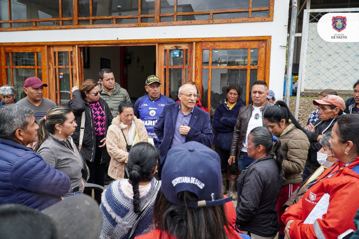 Alcaldía de Pasto continúa entregando ayudas humanitarias a familias damnificadas por las fuertes lluvias en El Encano