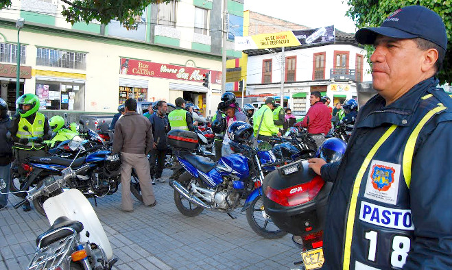 Agente tránsito - Pasto 2015