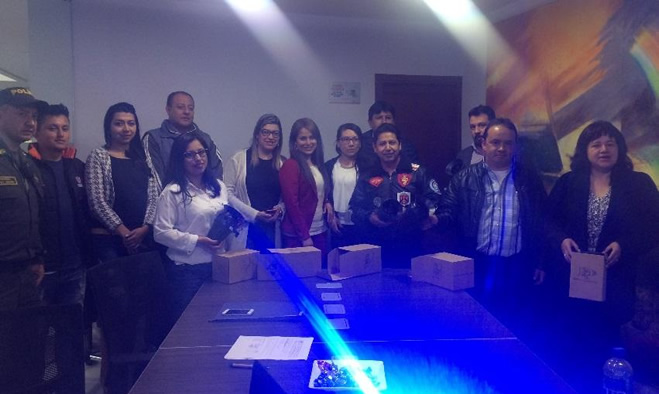 Entrega de alarmas comunitarias barrio San Andres