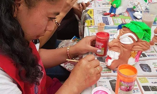 Capacitación en emprendimiento de carnaval “Souvenir”