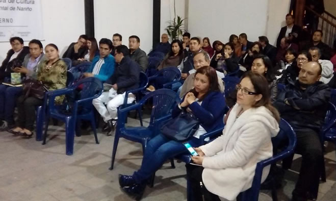Exposición del grupo binacional Matices