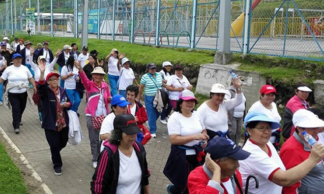 Se realizó caminata ecológica y ambiental con adultos mayores