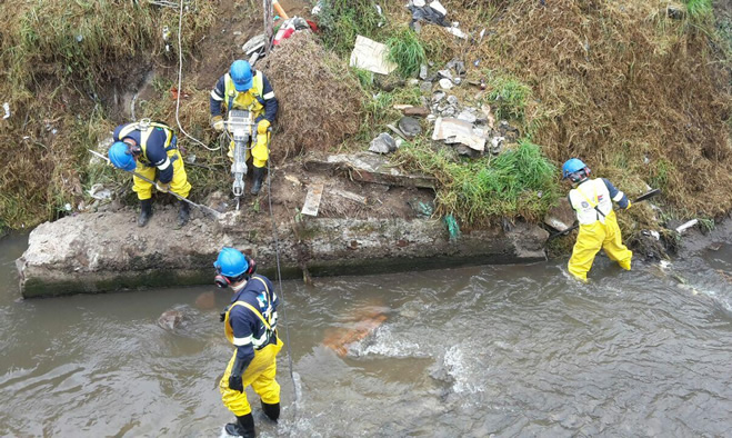 Minga de recuperación quebrada Miraflores