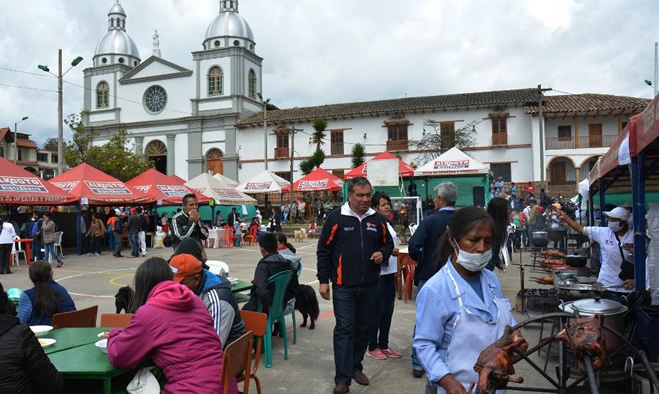 óFestival Agropecuario Y Gastronomico en San Pedro de la Laguna