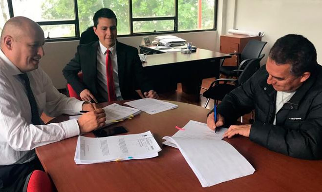 Avante firma de contratos obras