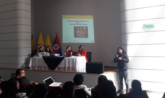 Conversatorio con comunidades indigenas
