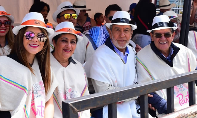 Delegacion de Ambato-Ecuador en Carnaval de Negros y Blancos 2018
