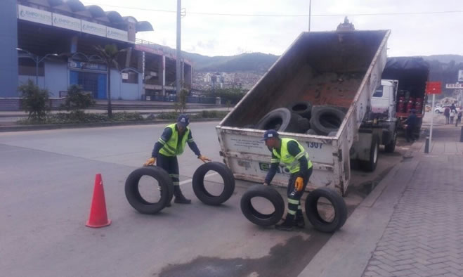 Botatón de llantas
