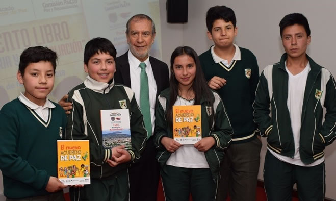 Lanzamiento del libro ´Pazto, Memoria y Reconciliación´