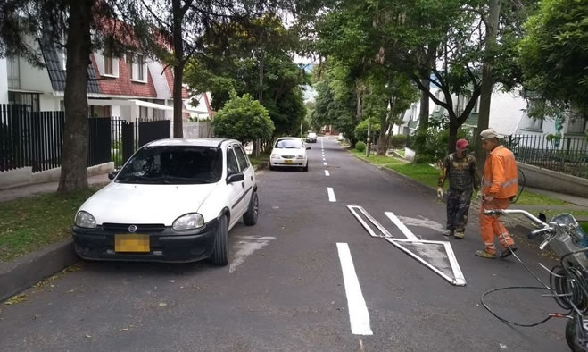 Secretaría de Tránsito y Transporte adelanta labores de señalización