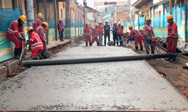 Avante SETP continúa con fundición de concreto hidráulico