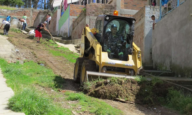 Jornada “Amigos del Ambiente - AMA” barrio Juan Pablo 2