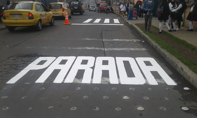 Señalización y demarcación en el sector del Liceo de la Universidad de Nariño