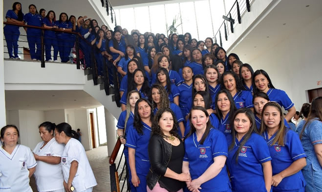 Presentación oficial uniforme estudiantes Escuela de Artes y Oficios