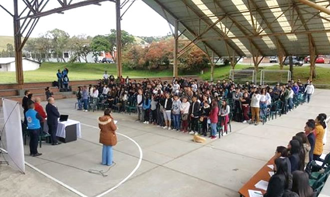 Jornada de pre-inscripción al programa “Jóvenes en Acción”