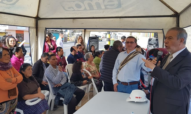 Obras de pavimentación de la Primera Fase de la Carrera Cuarta