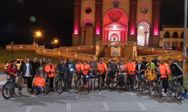 Bicipaseo nocturno - Hora del Planeta