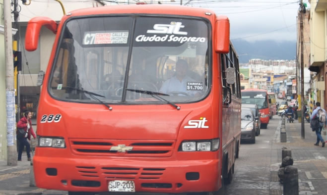 Ejercicio piloto del SETP por la calle 20