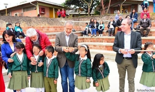 Entrega obras nuevas graderías sede prescolar IEM Ciudadela de Pasto