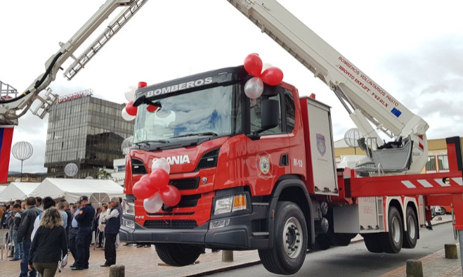 Grua bomberos - Pasto 2019