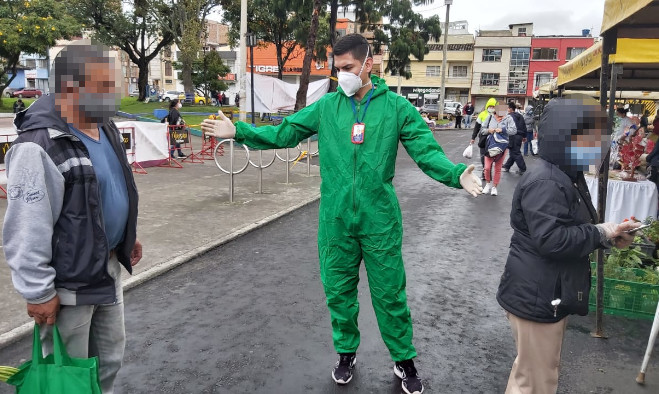 Verificación de cumplimiento de protocolos de bioseguridad en “Mercado Campesino”