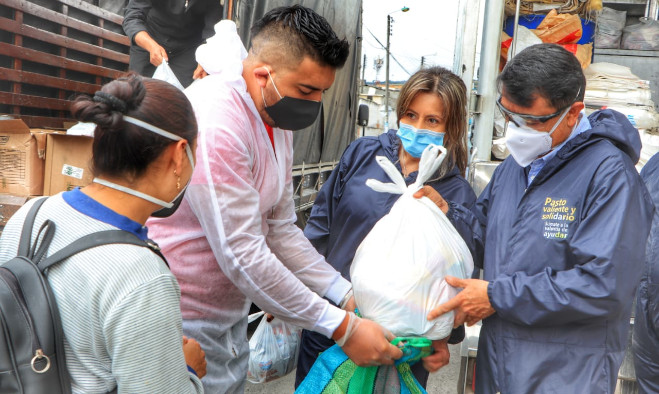 Entrega ayudas comuna 3 Pasto Valiente y Solidario