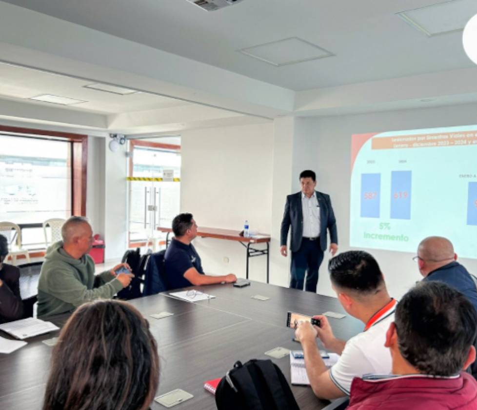 Secretaría de Tránsito y Transporte lideró primer Consejo Local de Seguridad Vial del 2025