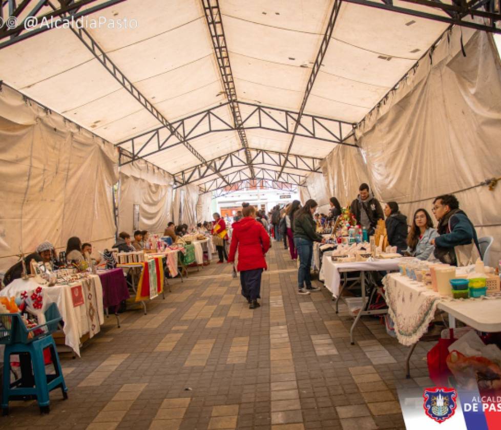 Con ferias de emprendimientos y conversatorios juveniles, avanza la Semana de la Juventud en Pasto